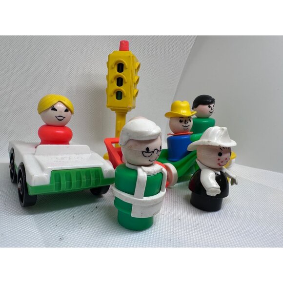Vintage Fisher-Price Little People Playset Vehicles & Accessories Traffic Imagin - Picture 5 of 13